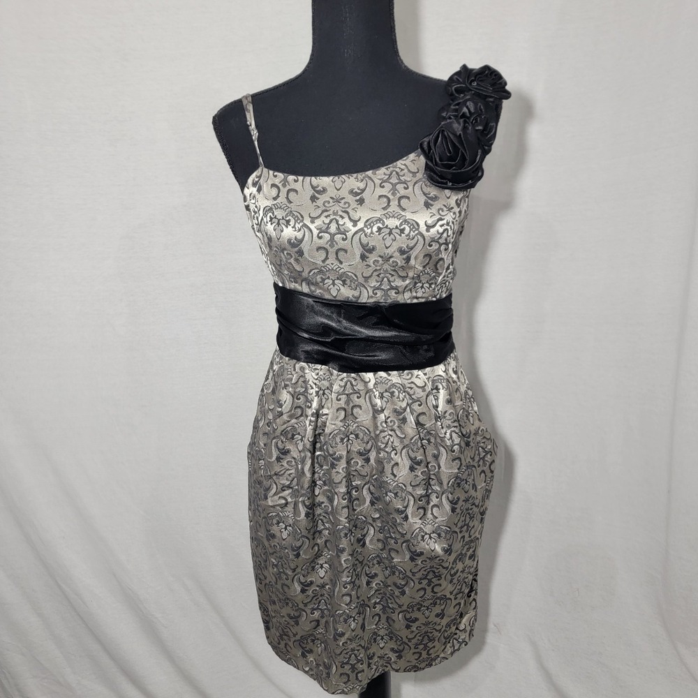 Xtraordinary Silver & Black Y2K One Shoulder Prom Cocktail Dress 2000S JUNIOR 9